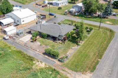 Home For Sale in Albion, Washington