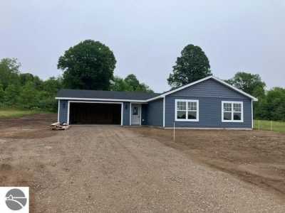 Home For Sale in Kingsley, Michigan