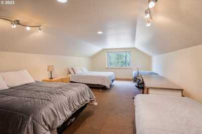 Home For Sale in Crescent, Oregon