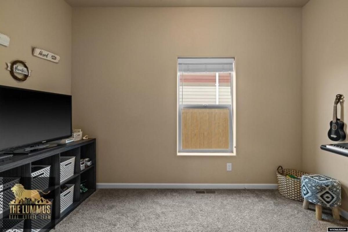 Picture of Home For Sale in Casper, Wyoming, United States