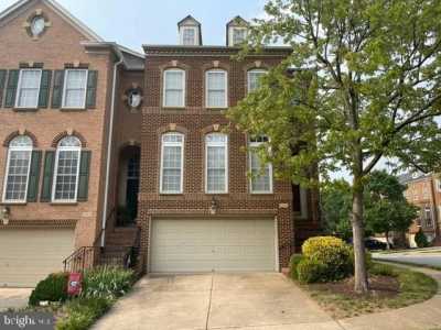 Home For Sale in Fort Belvoir, Virginia