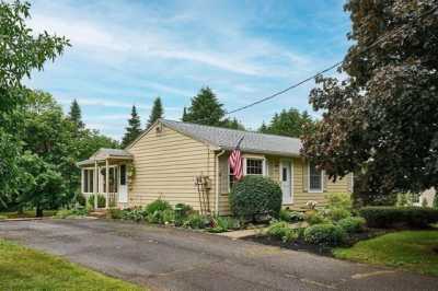Home For Sale in Hatfield, Massachusetts