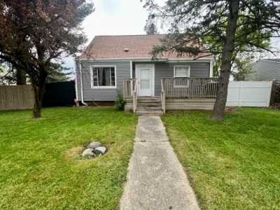 Home For Sale in Burton, Michigan