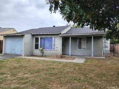 Home For Sale in Bellflower, California