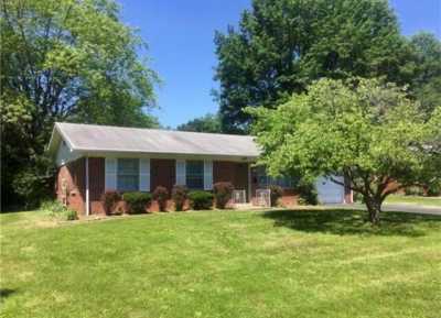 Home For Sale in Swansea, Illinois