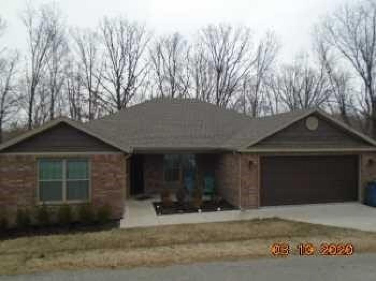 Picture of Home For Sale in Bella Vista, Arkansas, United States