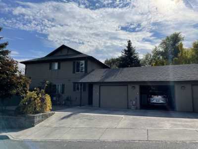 Home For Sale in Madras, Oregon