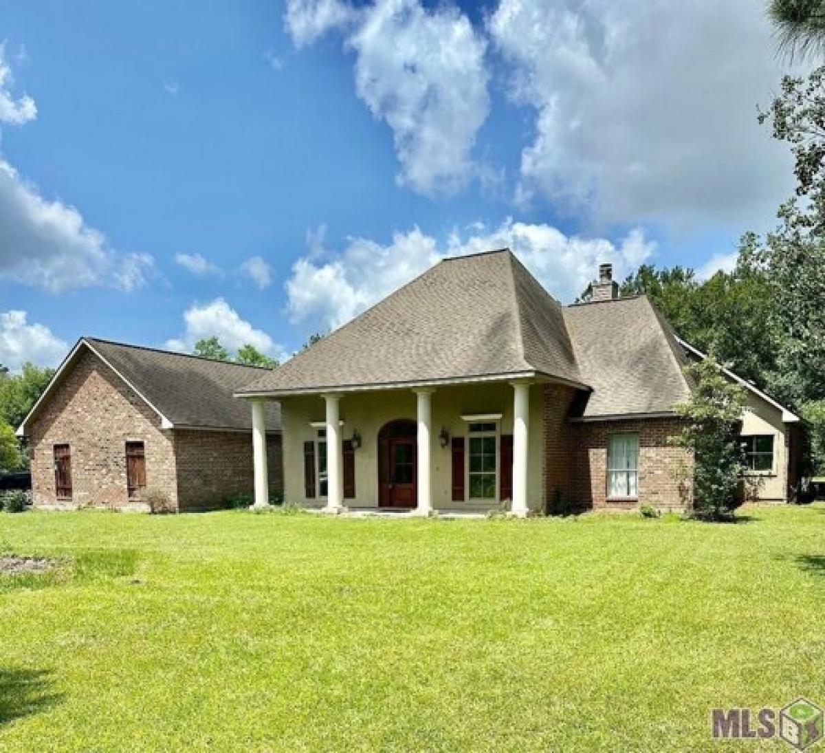 Picture of Home For Sale in Livingston, Louisiana, United States