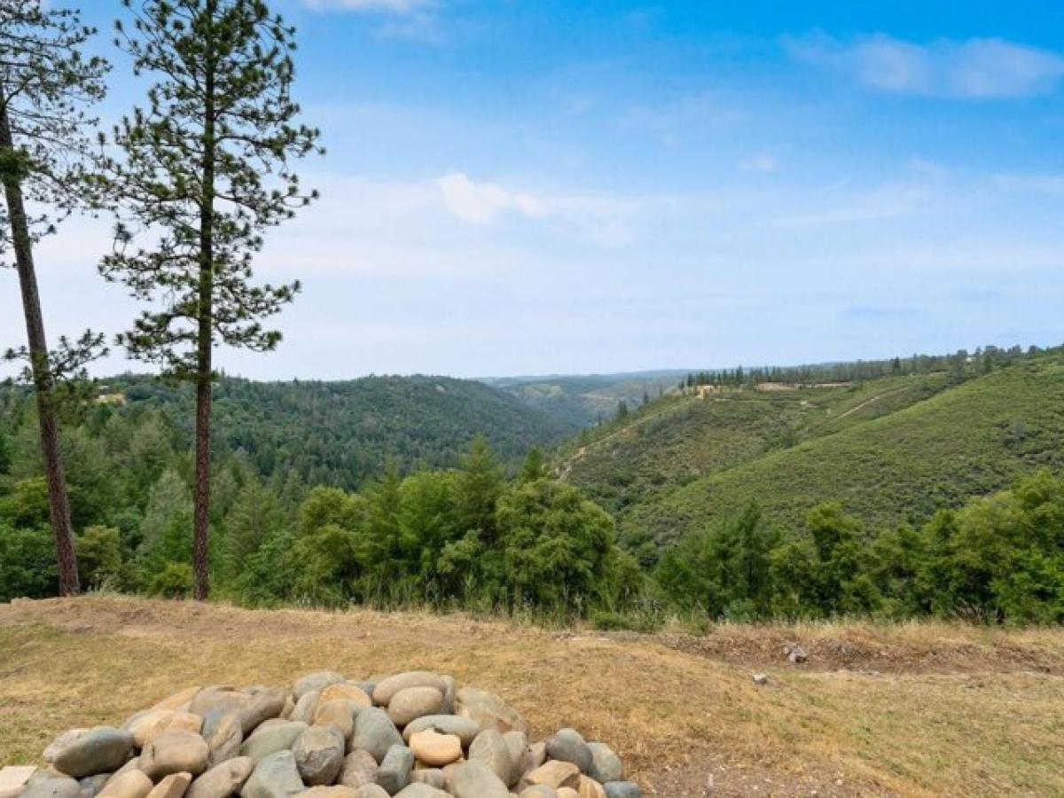 Picture of Home For Sale in Placerville, California, United States