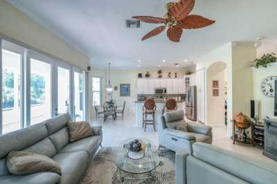 Home For Sale in Royal Palm Beach, Florida