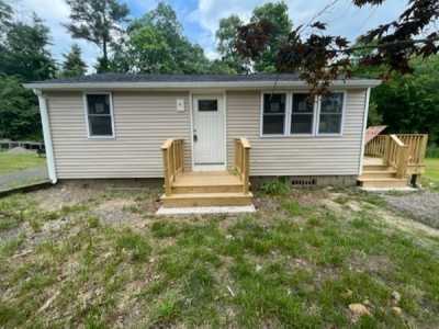 Home For Sale in Lakeville, Massachusetts