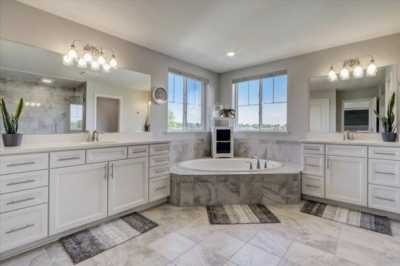 Home For Sale in South Elgin, Illinois
