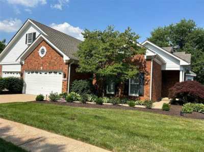 Home For Sale in Chesterfield, Missouri