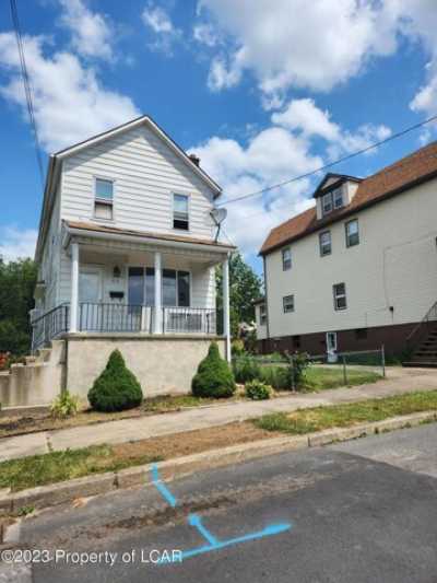Home For Sale in Nanticoke, Pennsylvania