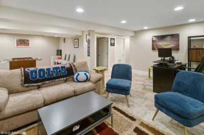 Home For Sale in Roselle, Illinois