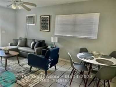 Apartment For Rent in Hollywood, Florida