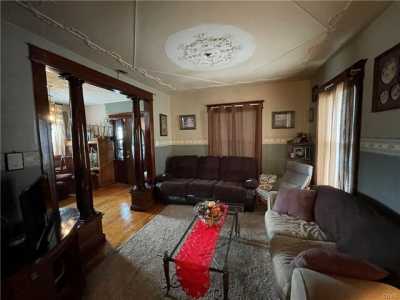 Home For Sale in Syracuse, New York