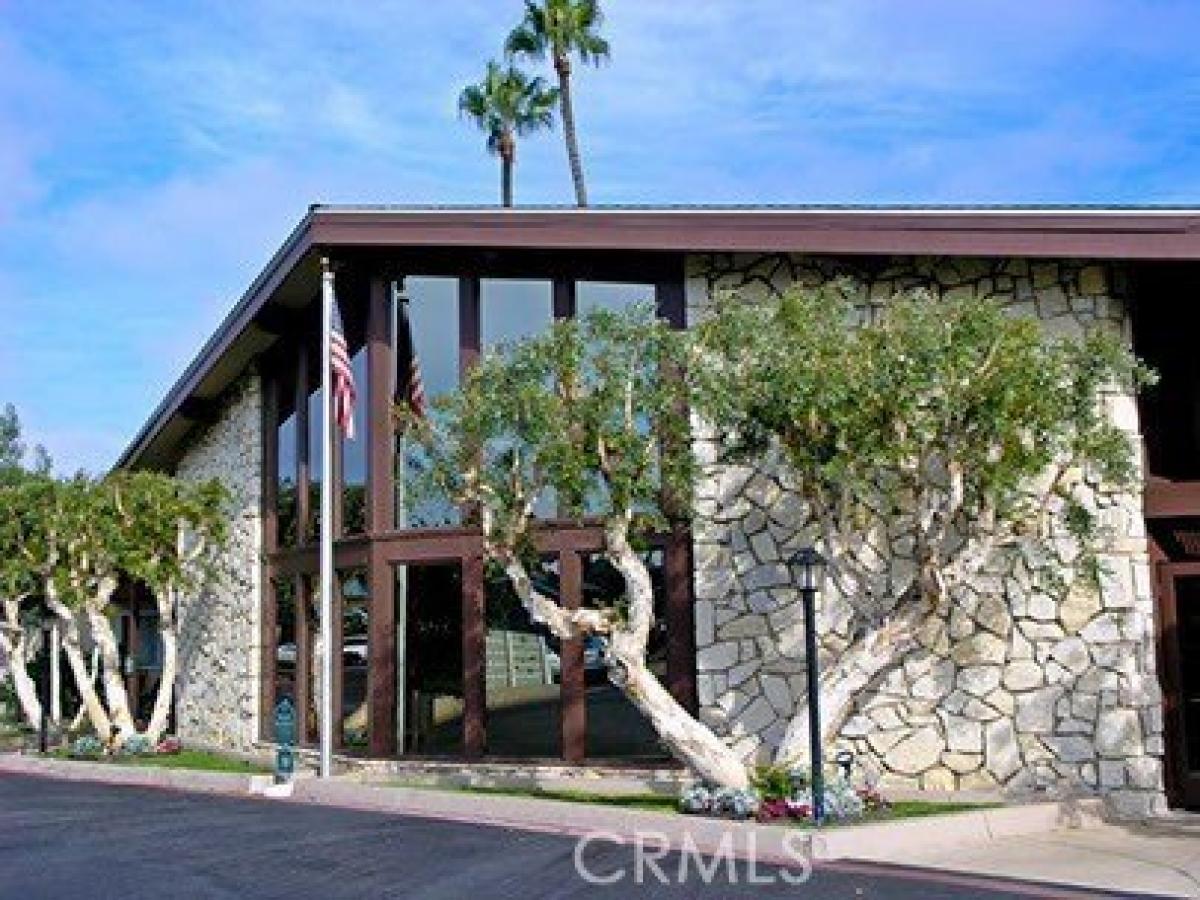 Picture of Home For Sale in Newport Beach, California, United States