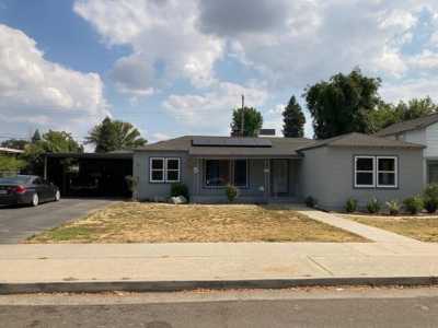 Home For Sale in Selma, California