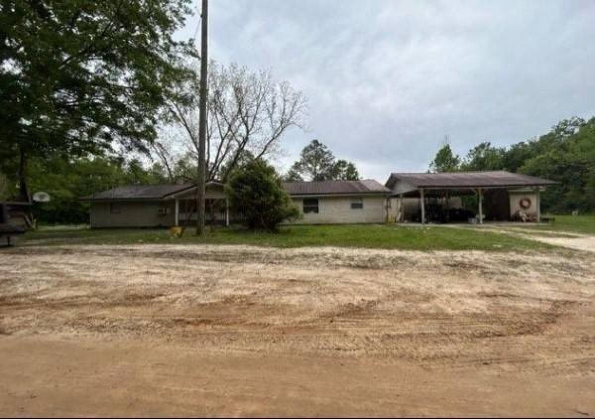 Picture of Home For Sale in Caryville, Florida, United States