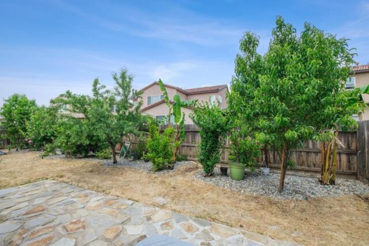 Picture of Home For Sale in Clovis, California, United States