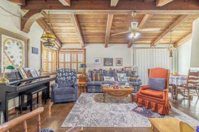 Home For Sale in Quartz Hill, California