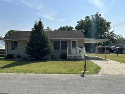 Home For Sale in Bridgeport, West Virginia
