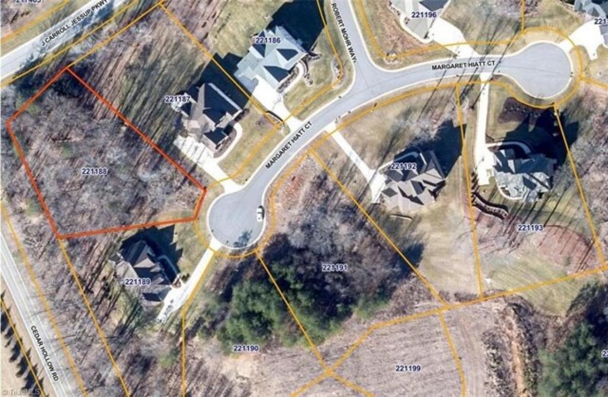 Picture of Residential Land For Sale in Greensboro, North Carolina, United States