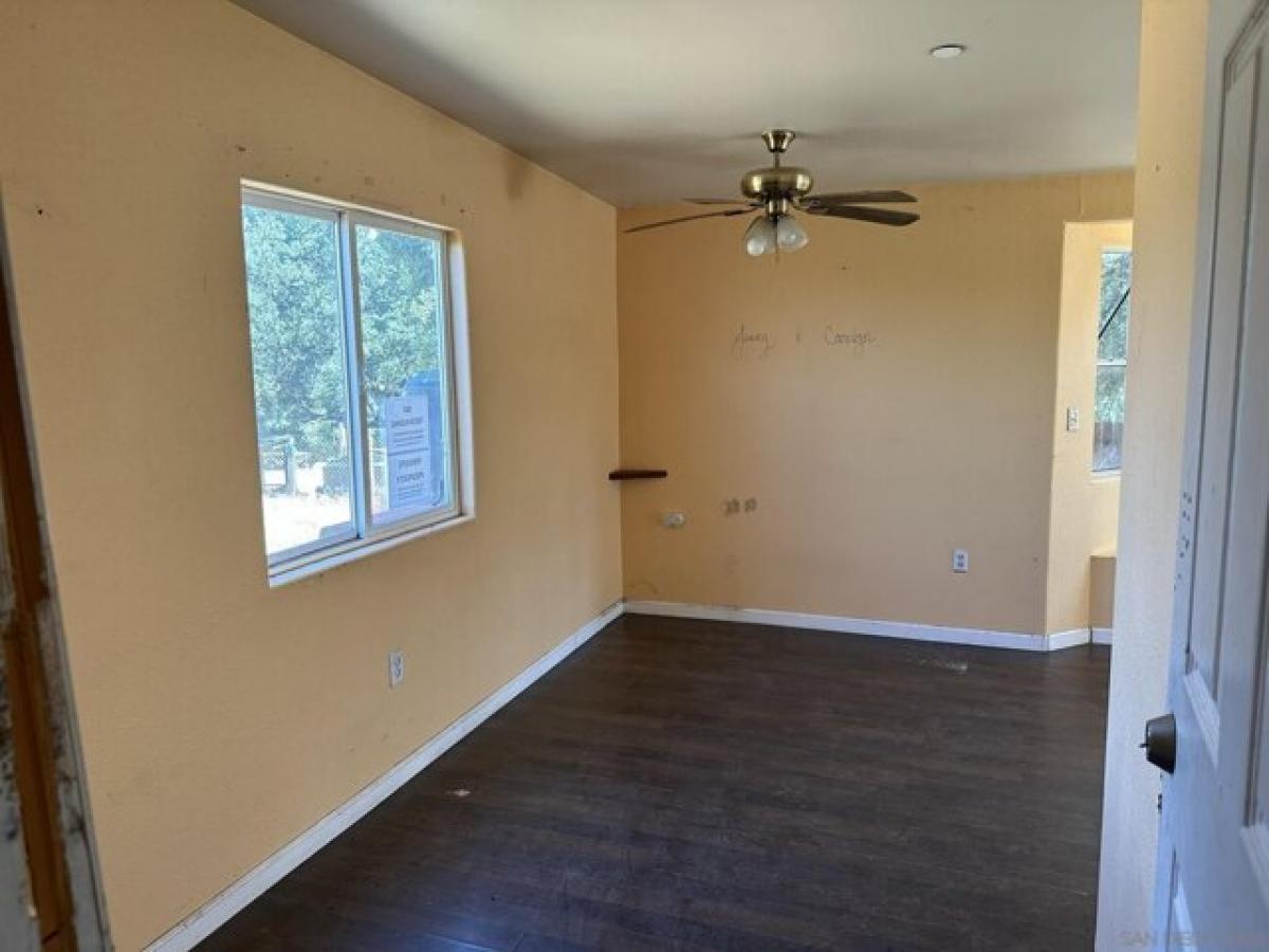 Picture of Home For Sale in Potrero, California, United States