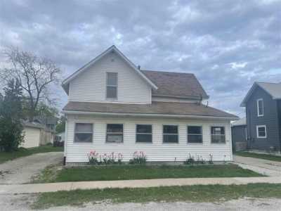 Home For Sale in Washington, Iowa