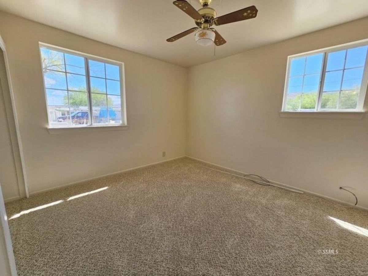 Picture of Home For Sale in Trona, California, United States