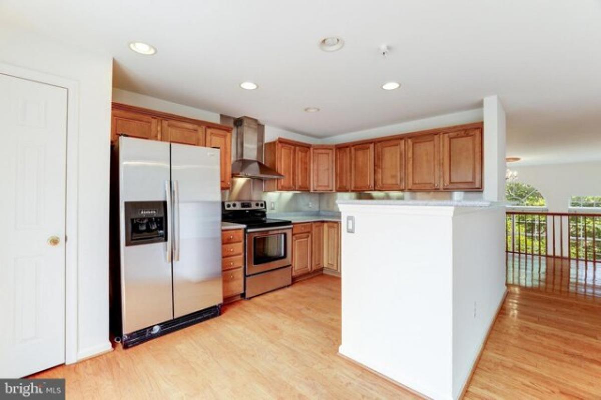 Picture of Home For Sale in Reston, Virginia, United States