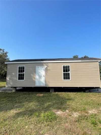 Home For Sale in Fort Mccoy, Florida