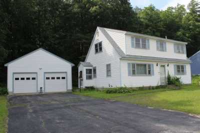 Home For Sale in Nashua, New Hampshire