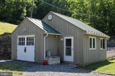 Home For Sale in Sperryville, Virginia