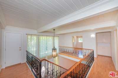 Home For Rent in Encino, California