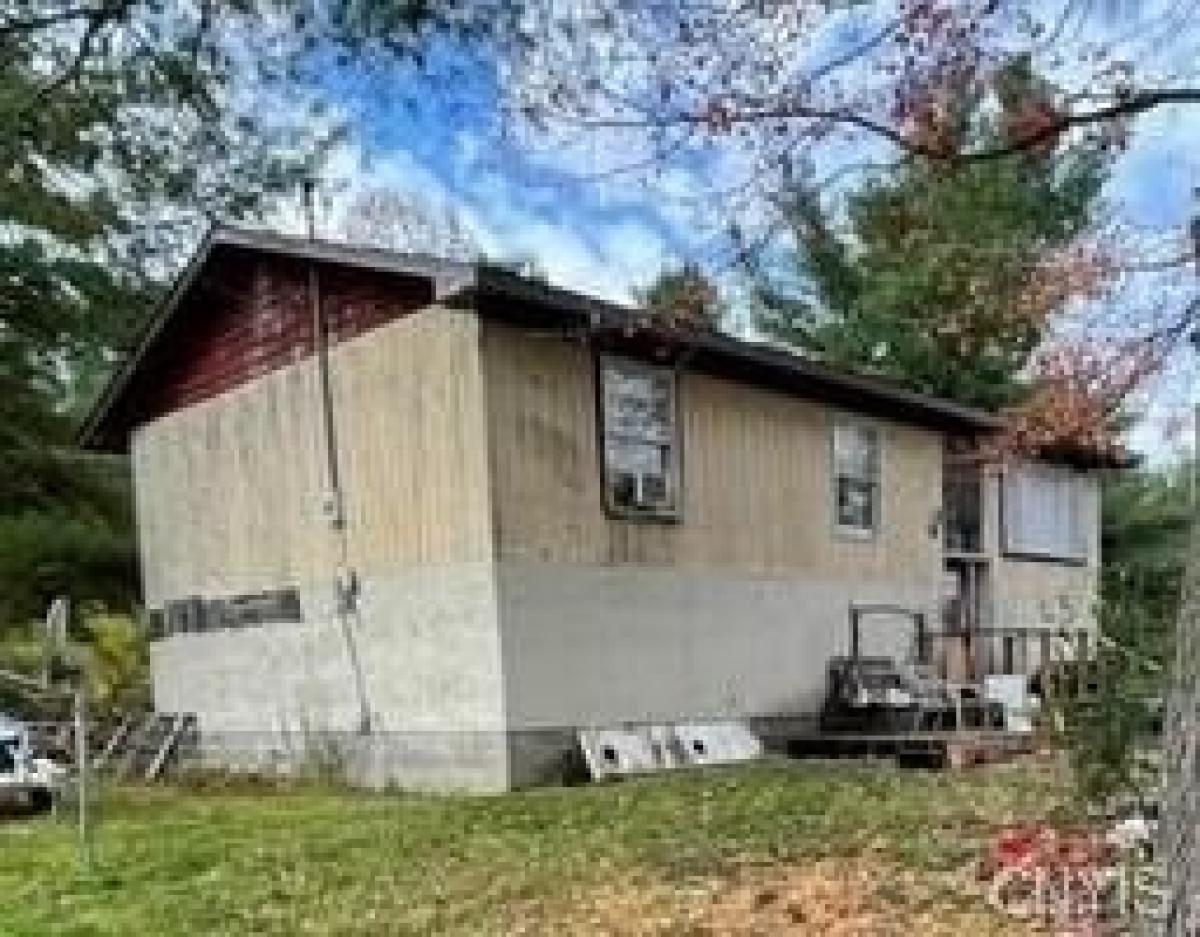 Picture of Home For Sale in Redwood, New York, United States