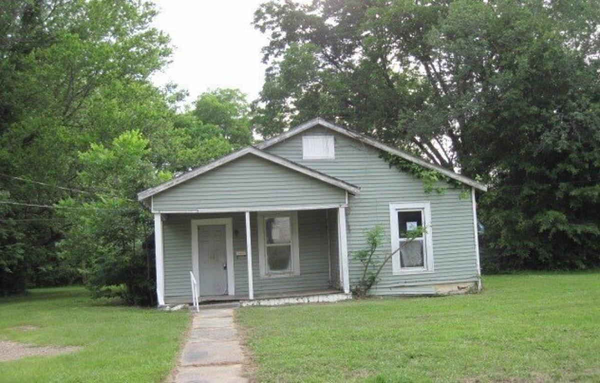 Picture of Home For Sale in Crossett, Arkansas, United States