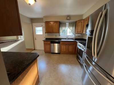 Home For Rent in Itasca, Illinois