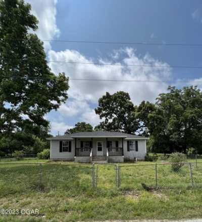 Home For Sale in Granby, Missouri