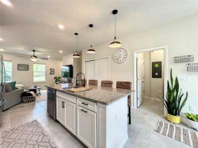 Home For Sale in Oakland, Florida