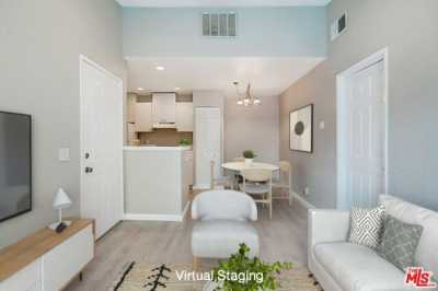 Home For Sale in Canoga Park, California
