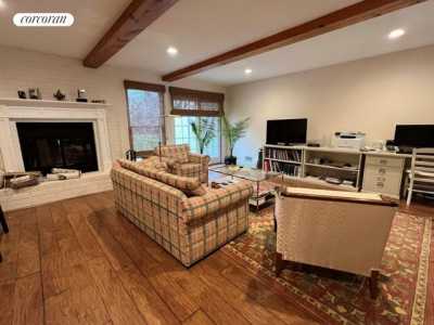 Home For Rent in Southampton, New York