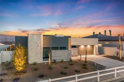 Home For Rent in Palm Desert, California