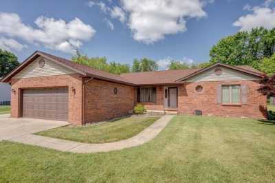 Home For Sale in Bethalto, Illinois