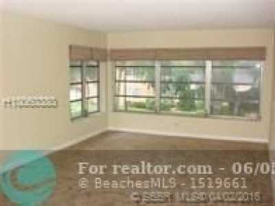 Home For Rent in Deerfield Beach, Florida