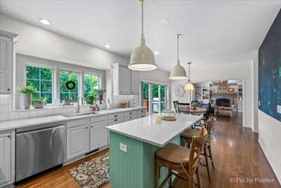 Home For Sale in Cary, Illinois