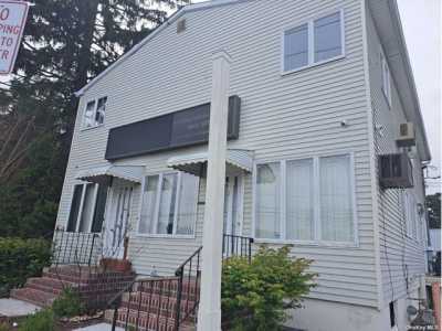 Home For Rent in East Meadow, New York