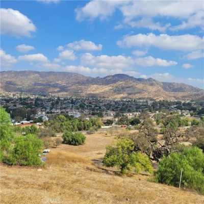 Residential Land For Sale in Simi Valley, California