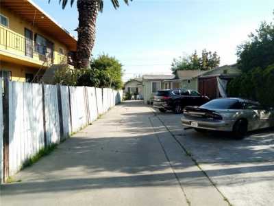 Home For Sale in Lynwood, California